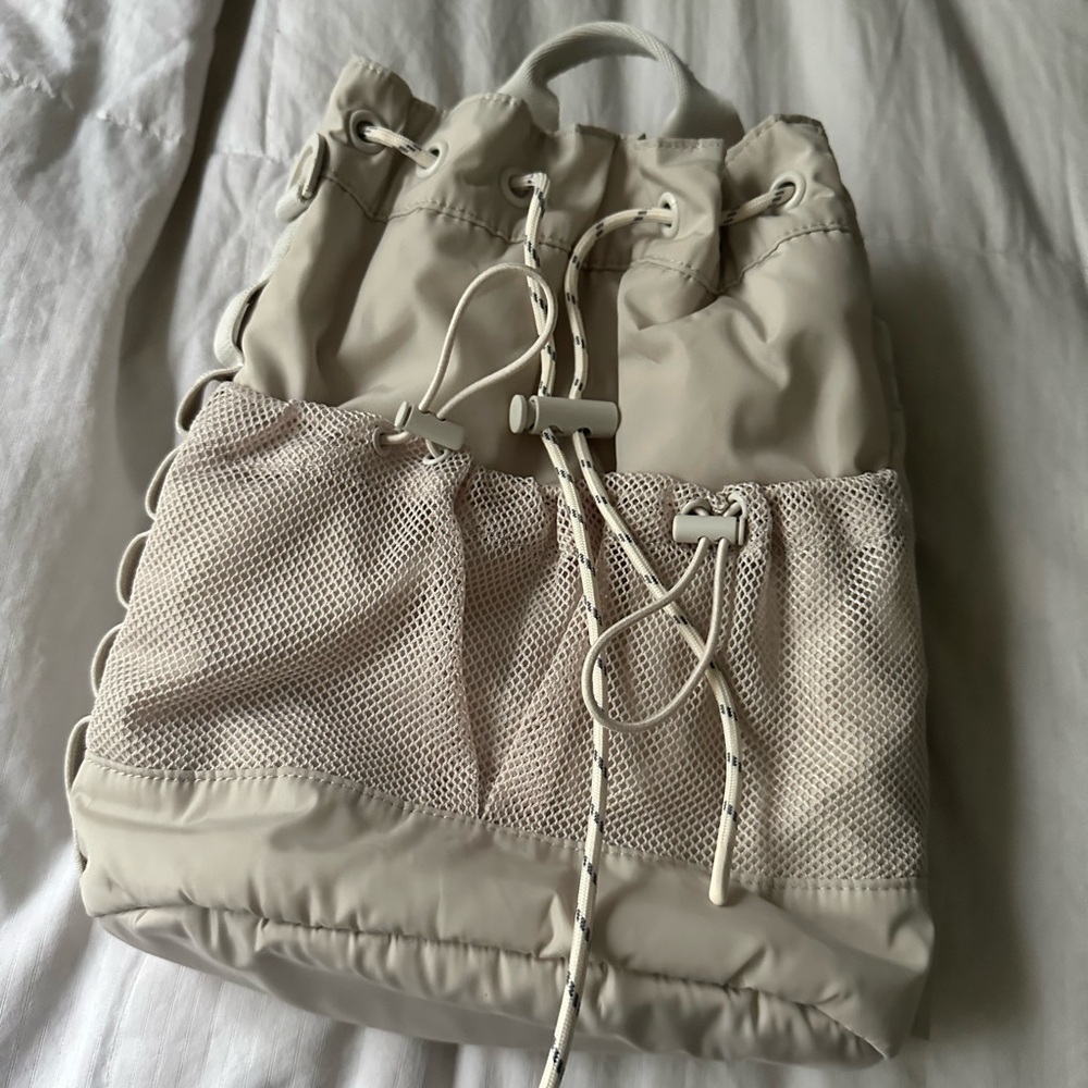 Dagne Dover sling bag